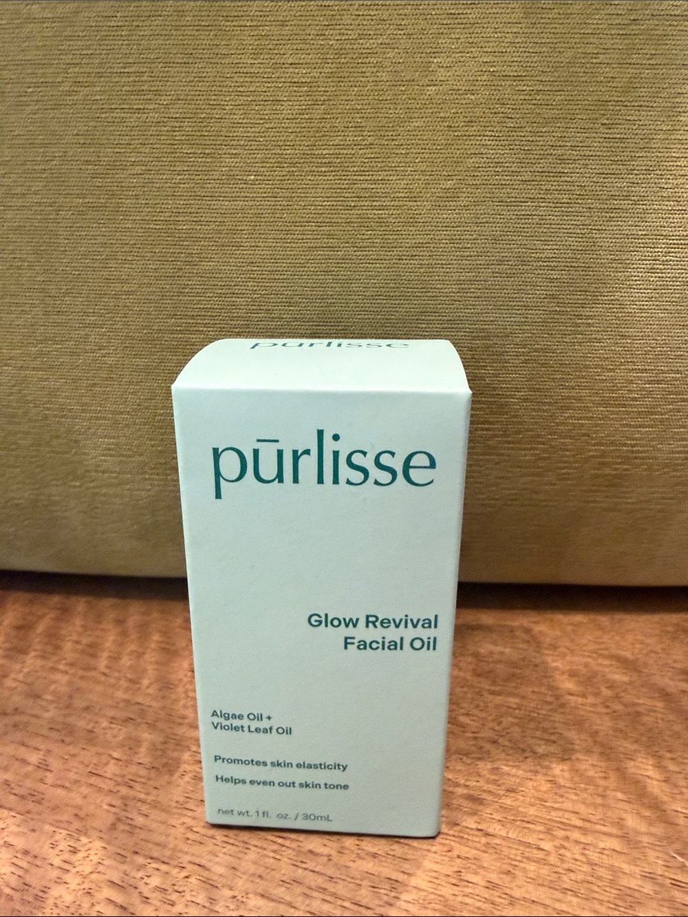 purlisse Glow Revival Facial Oil - Mint Green Box